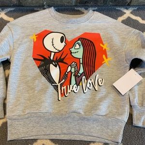 Nightmare before Christmas Jack and Sally Valentines Day sweatshirt NWT 4/5